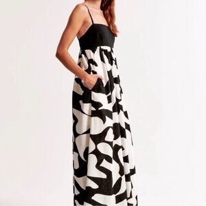 Abercrombie & Fitch Tie-Back Babydoll
Maxi Dress